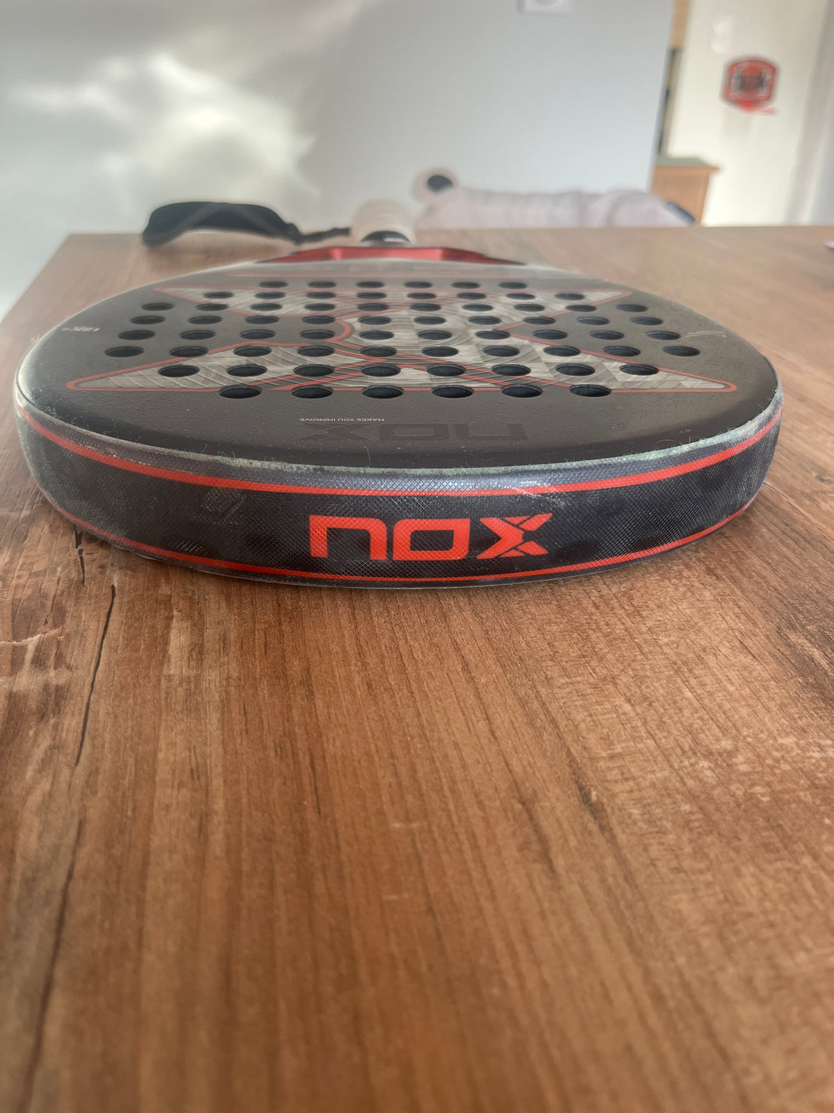 Raquette de padel Nox AT10 Genius 18K by Agustin Tapia 2025