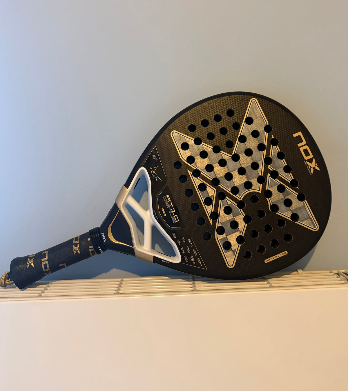 Raquette de padel Nox AT10 Genius 18K Alum 2026