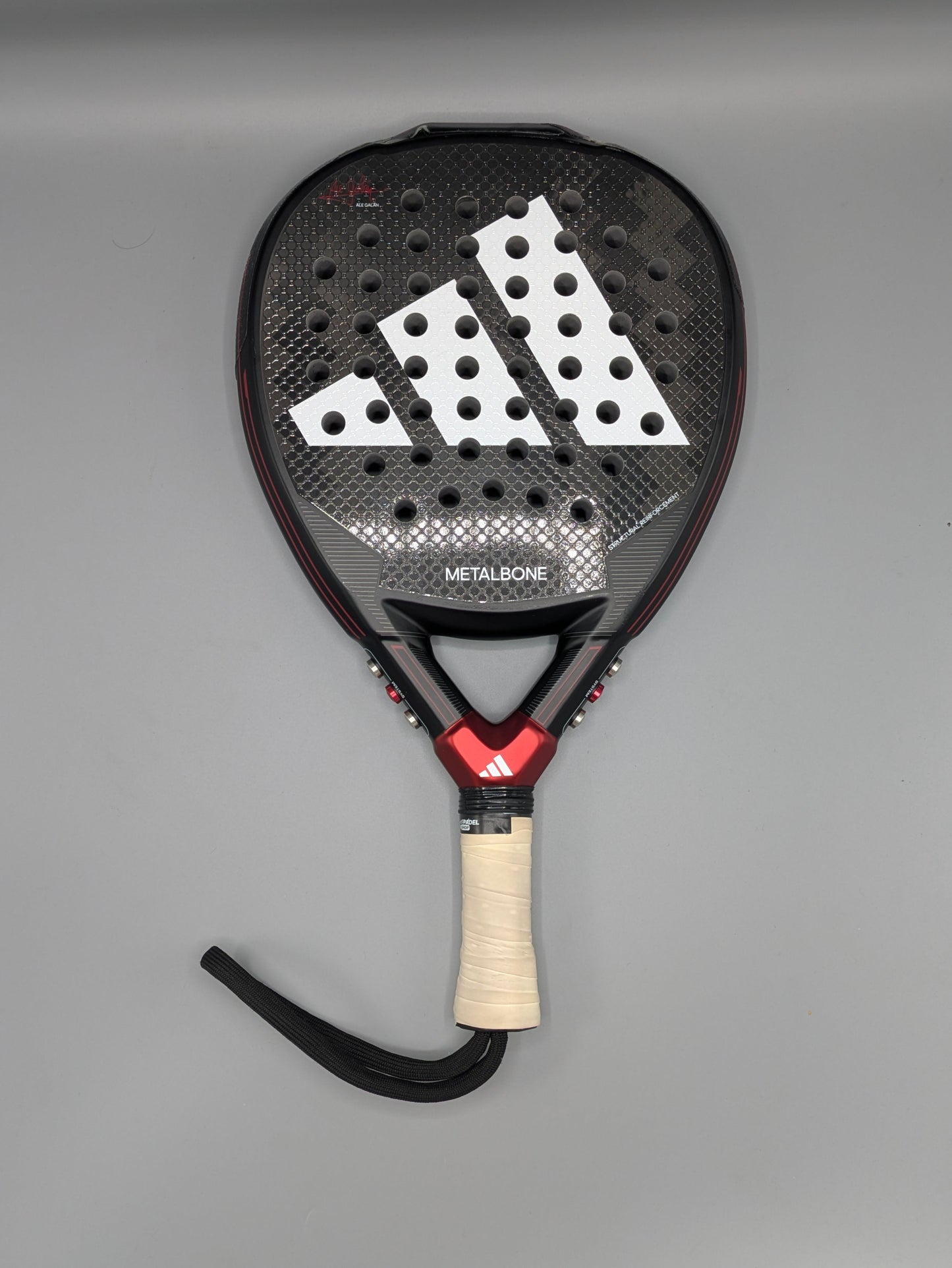 Raquette de padel Adidas Metalbone 3.3 2024