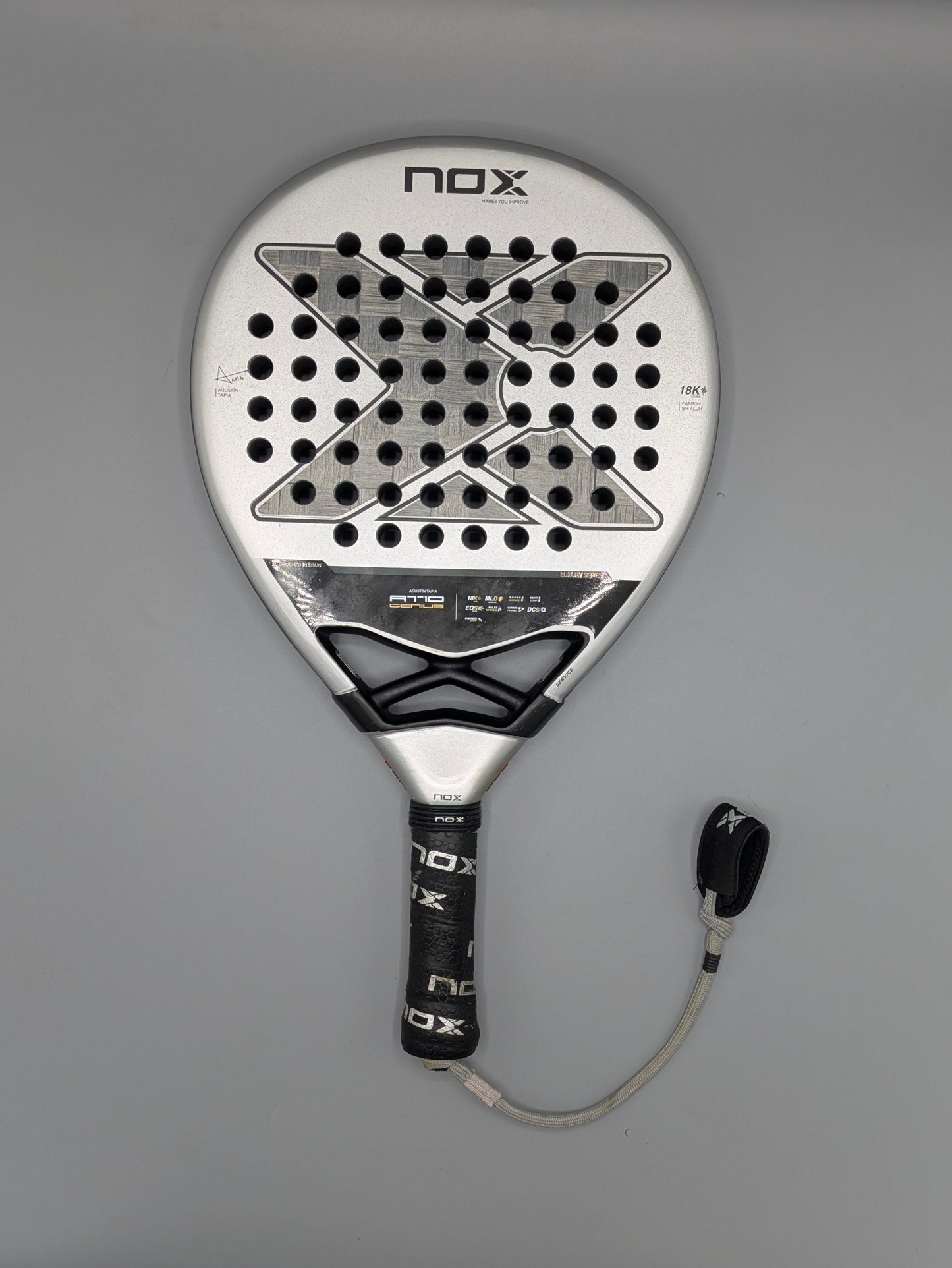 Raquette de padel Nox AT10 Genius 18K by Agustin Tapia 2024