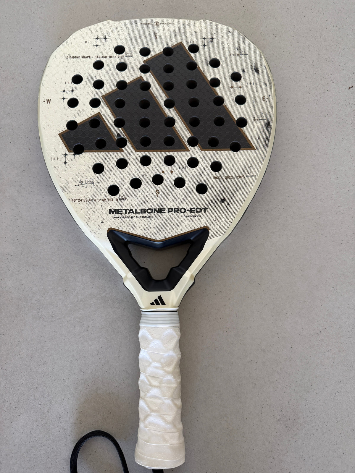 Raquette de padel Adidas Metalbone 3.4 Pro EDT Series 2025