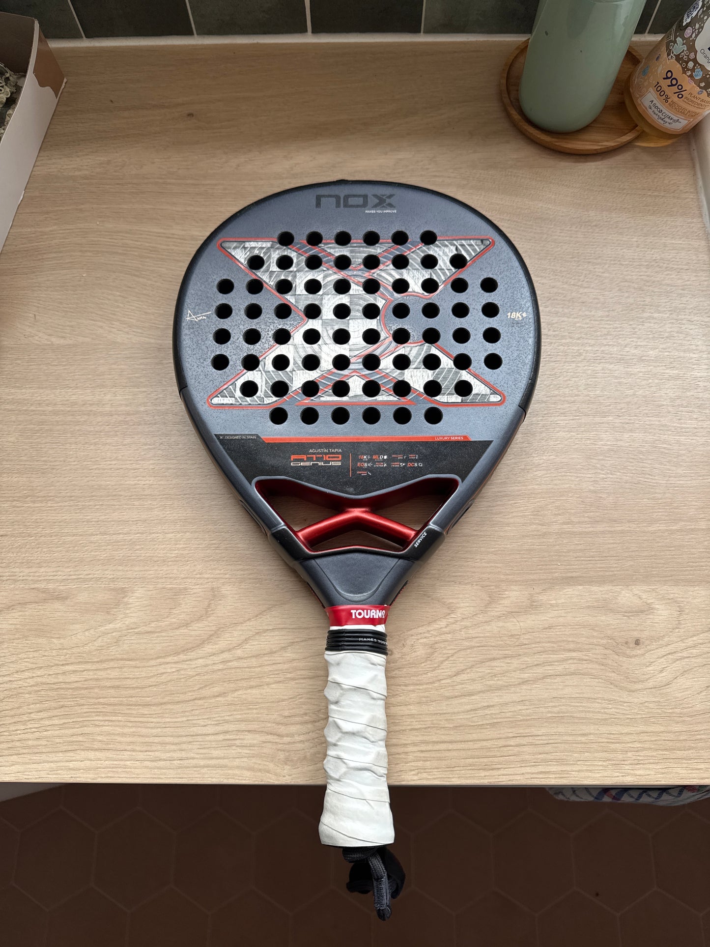 Raquette de padel Nox AT10 Genius 18K by Agustin Tapia 2025