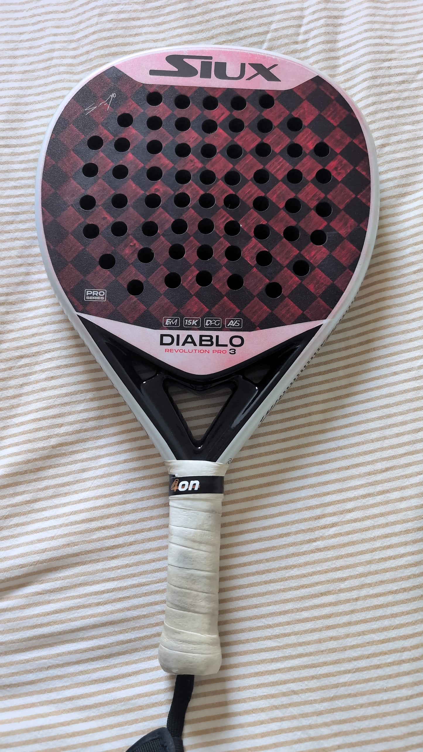 Raquette de padel Siux Diablo Revolution 3 Sanyo Pro 2024
