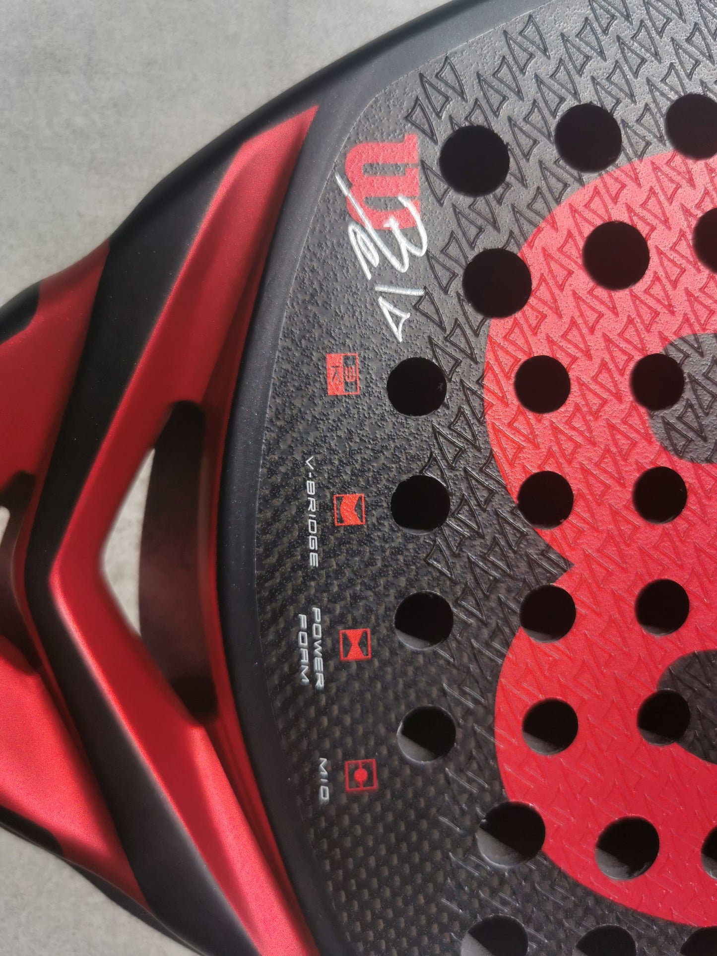 Raquette de padel Wilson Bela V3 2025