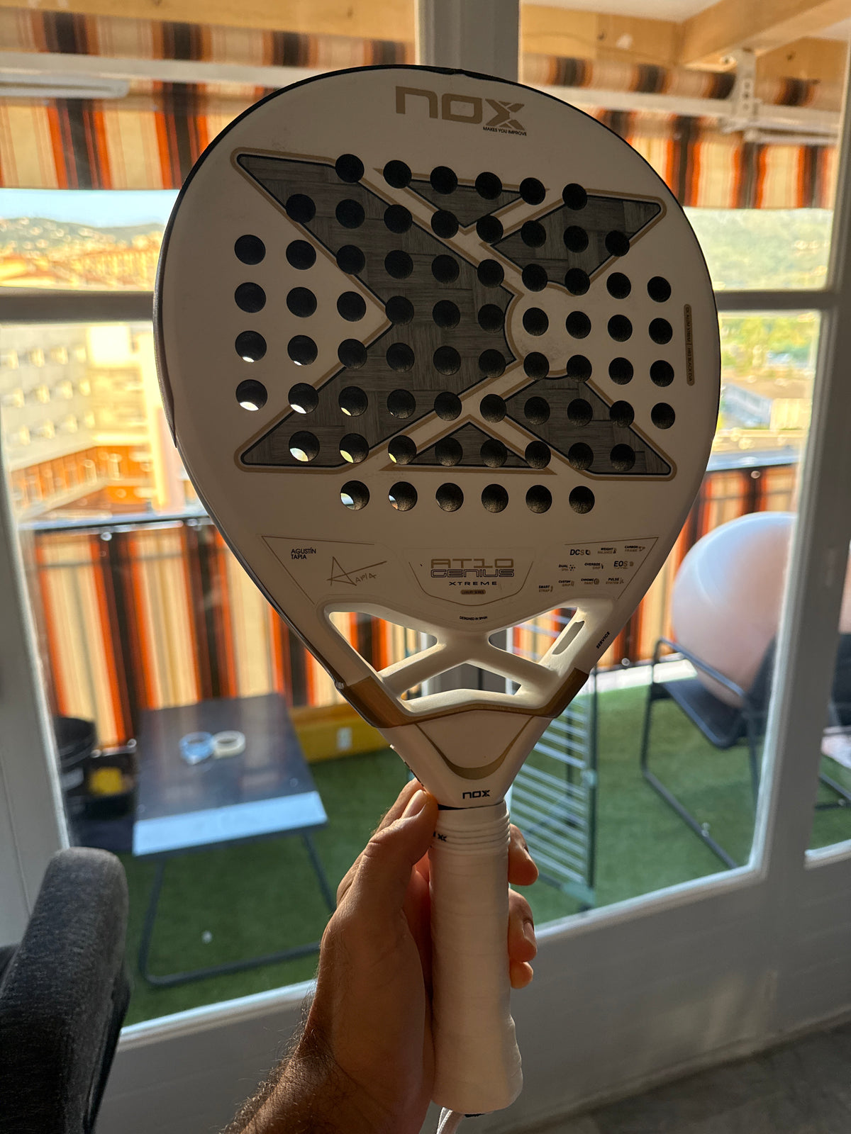 Raquette de padel Nox AT10 Genius 12K Alum Xtreme by Agustín Tapia 2026