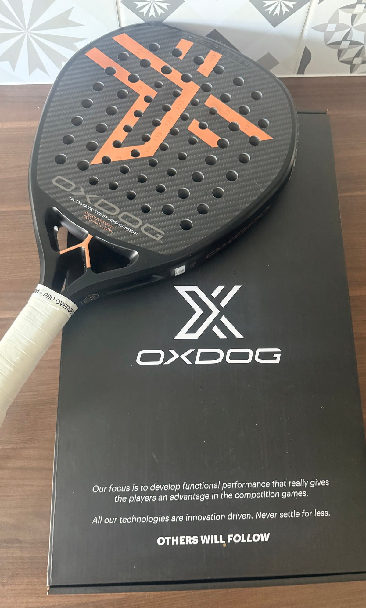 Raquette de padel Oxdog Ultimate Tour 2025