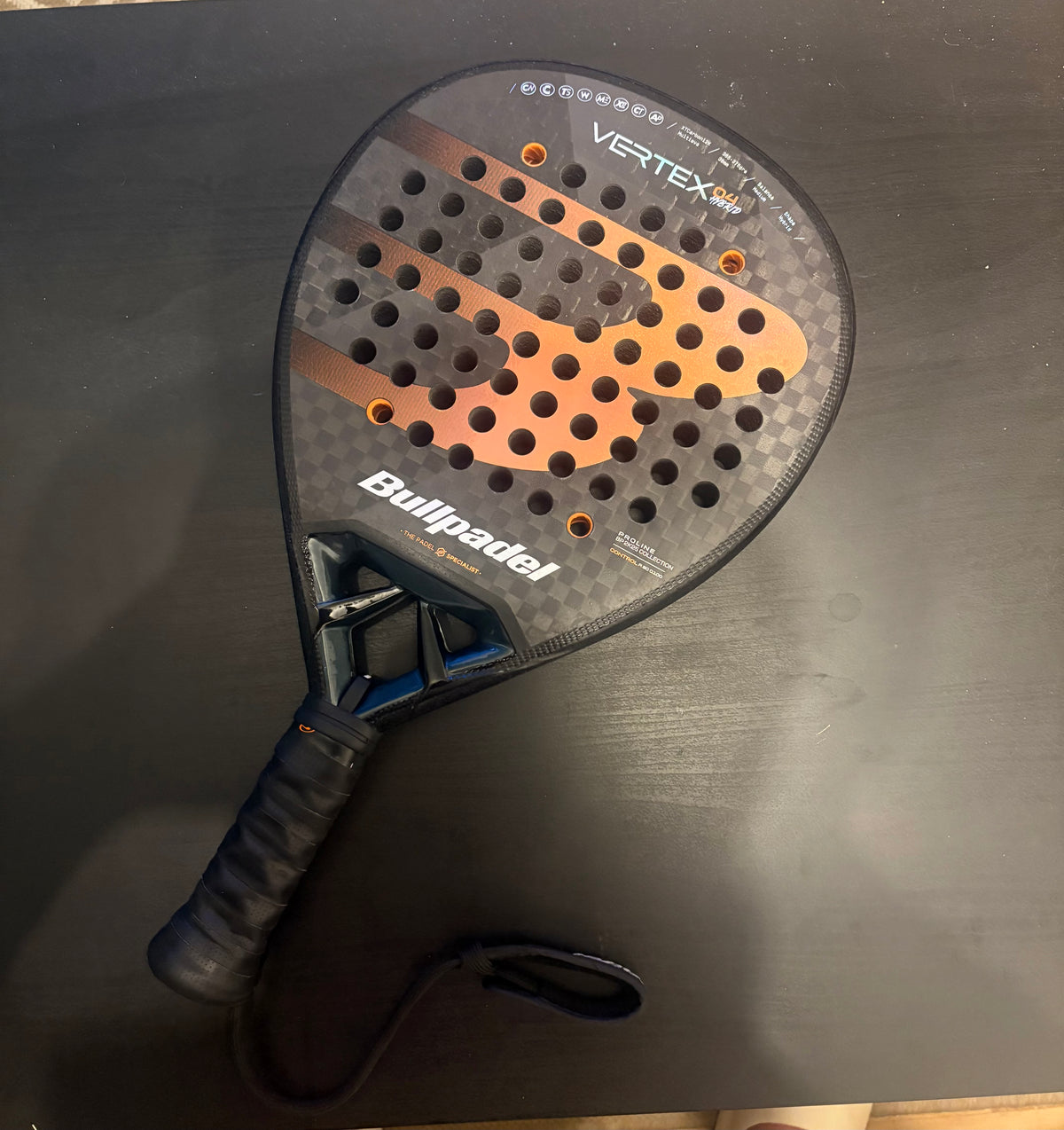 Raquette de padel Bullpadel Vertex 04 Hybrid 2025