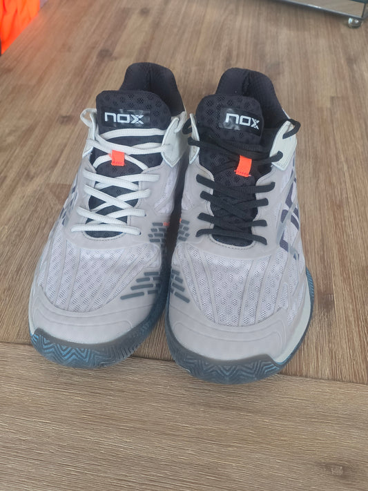 Chaussures NOX AT10 limited édition 2024