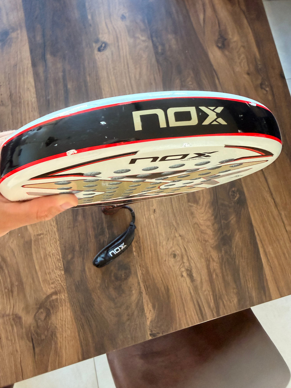 Raquette de padel Nox AT10 Genius 12K Alum Xtreme Lite 2026