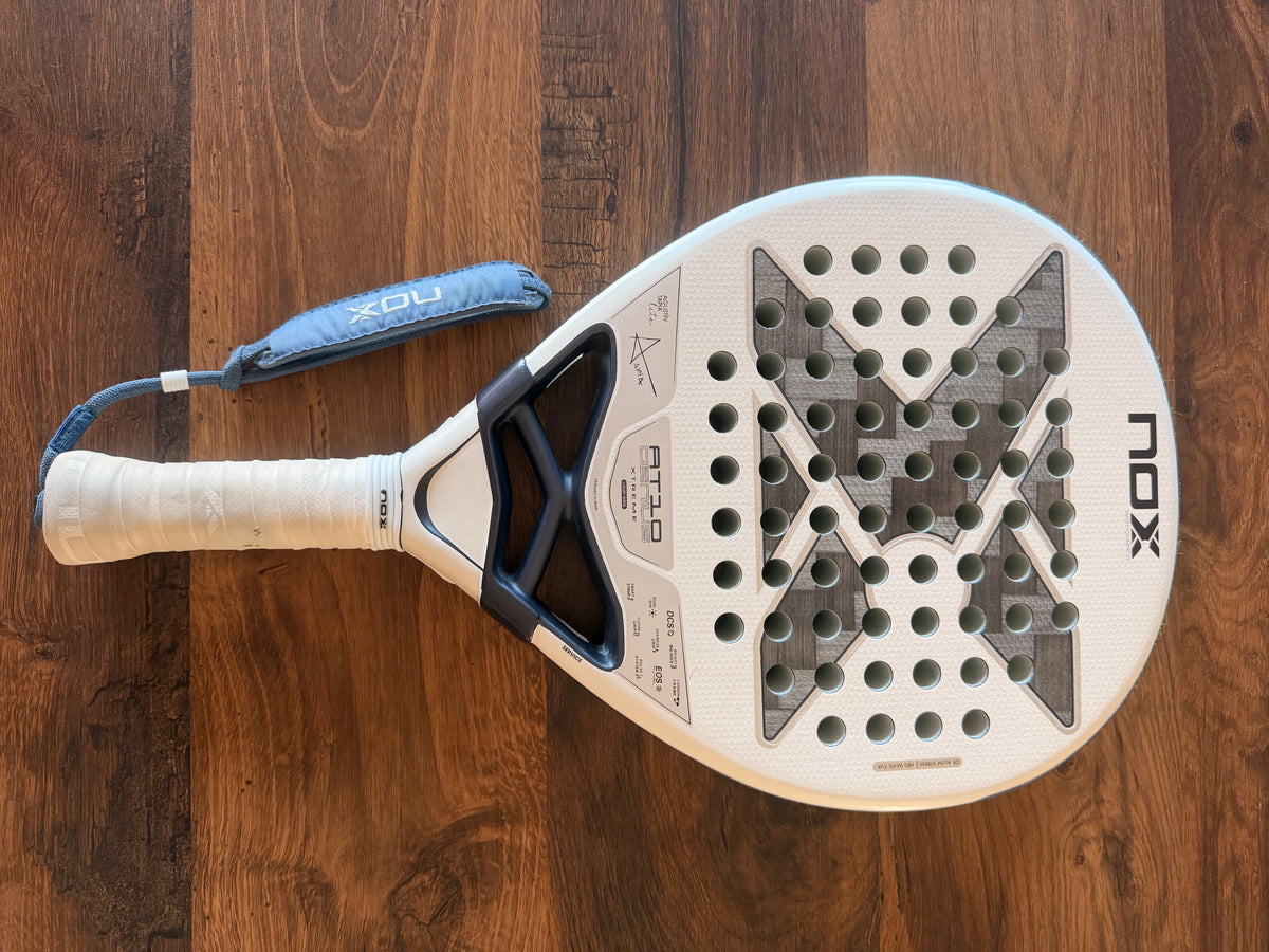 Raquette de padel Nox AT10 Genius 12K Alum Xtreme Lite 2026