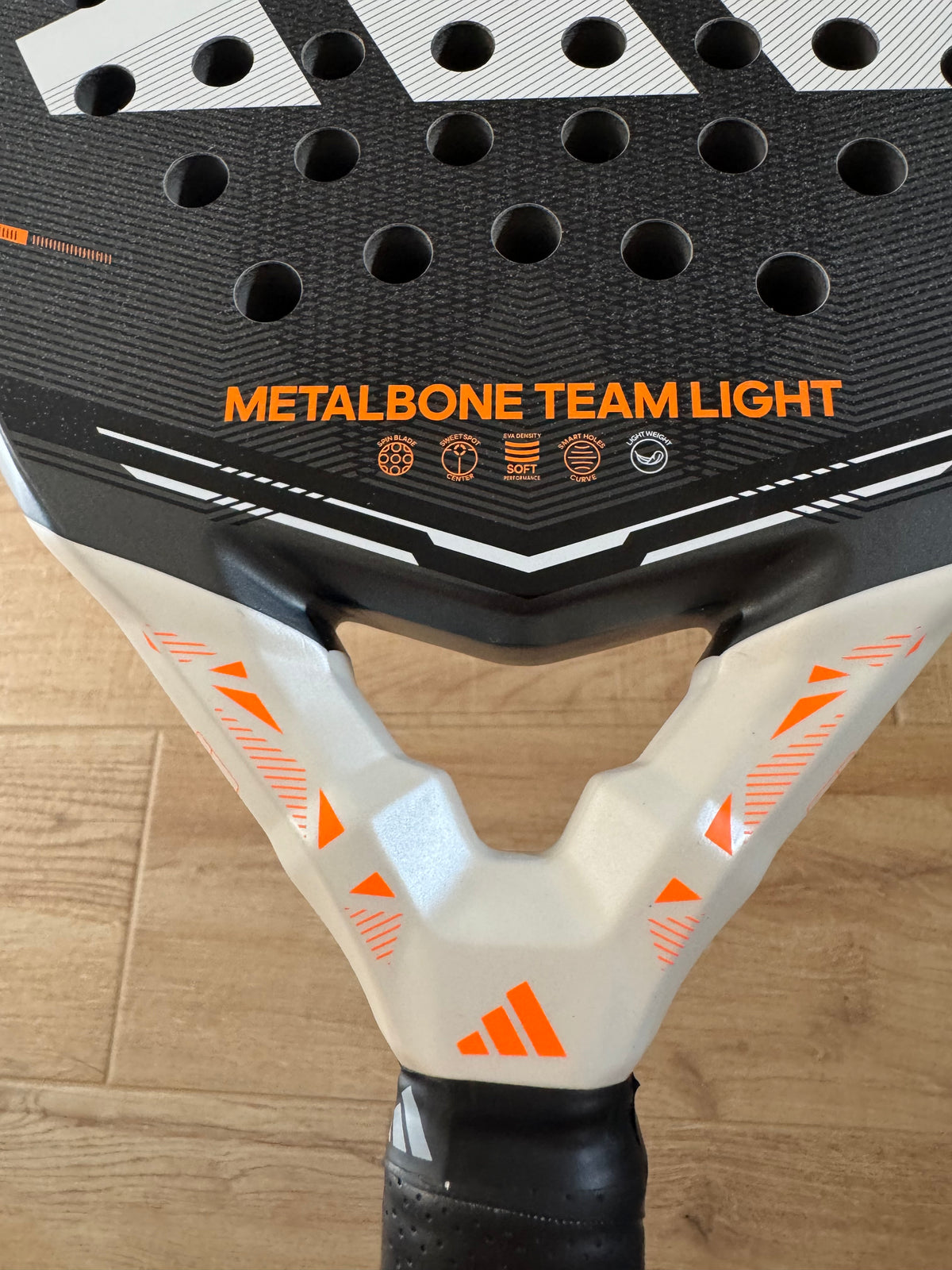 Adidas Metalbone team light