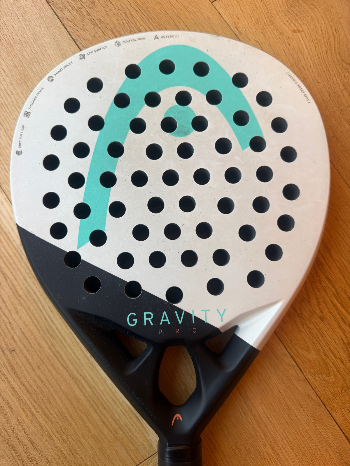 Raquette de padel Head Gravity Pro 2024