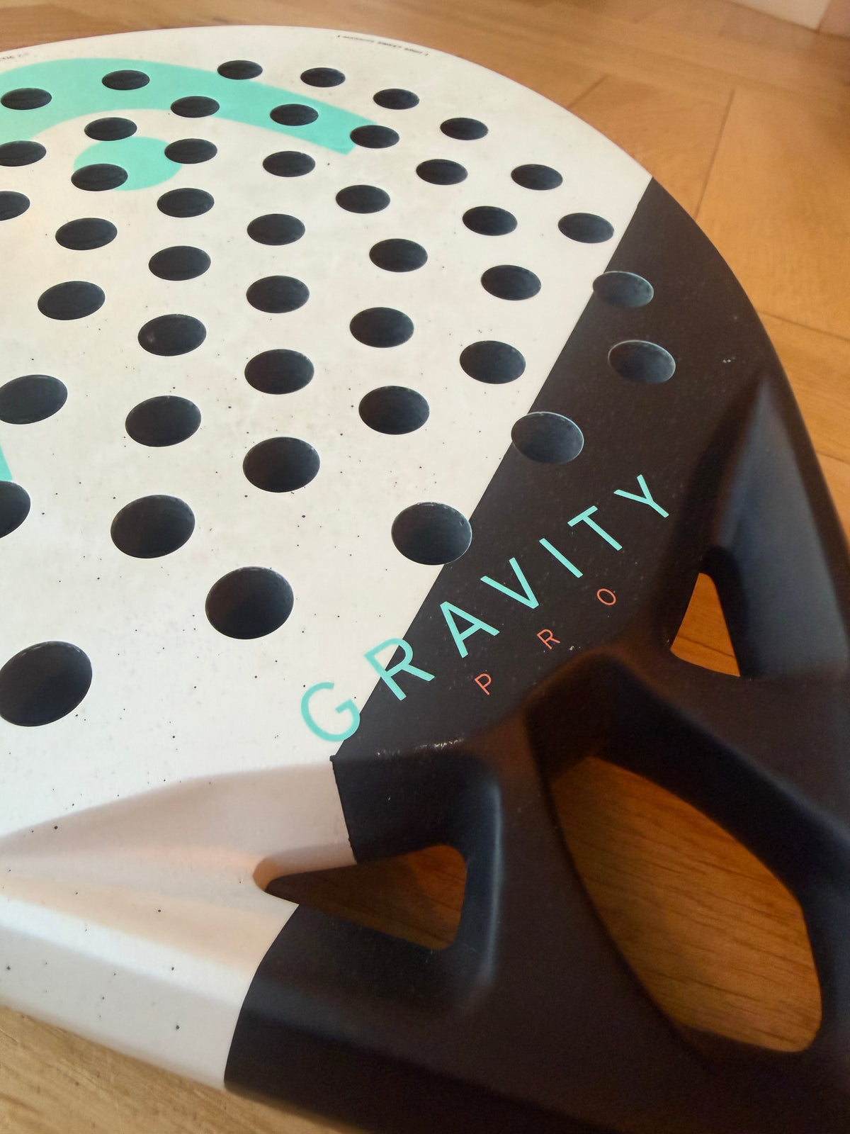 Raquette de padel Head Gravity Pro 2024