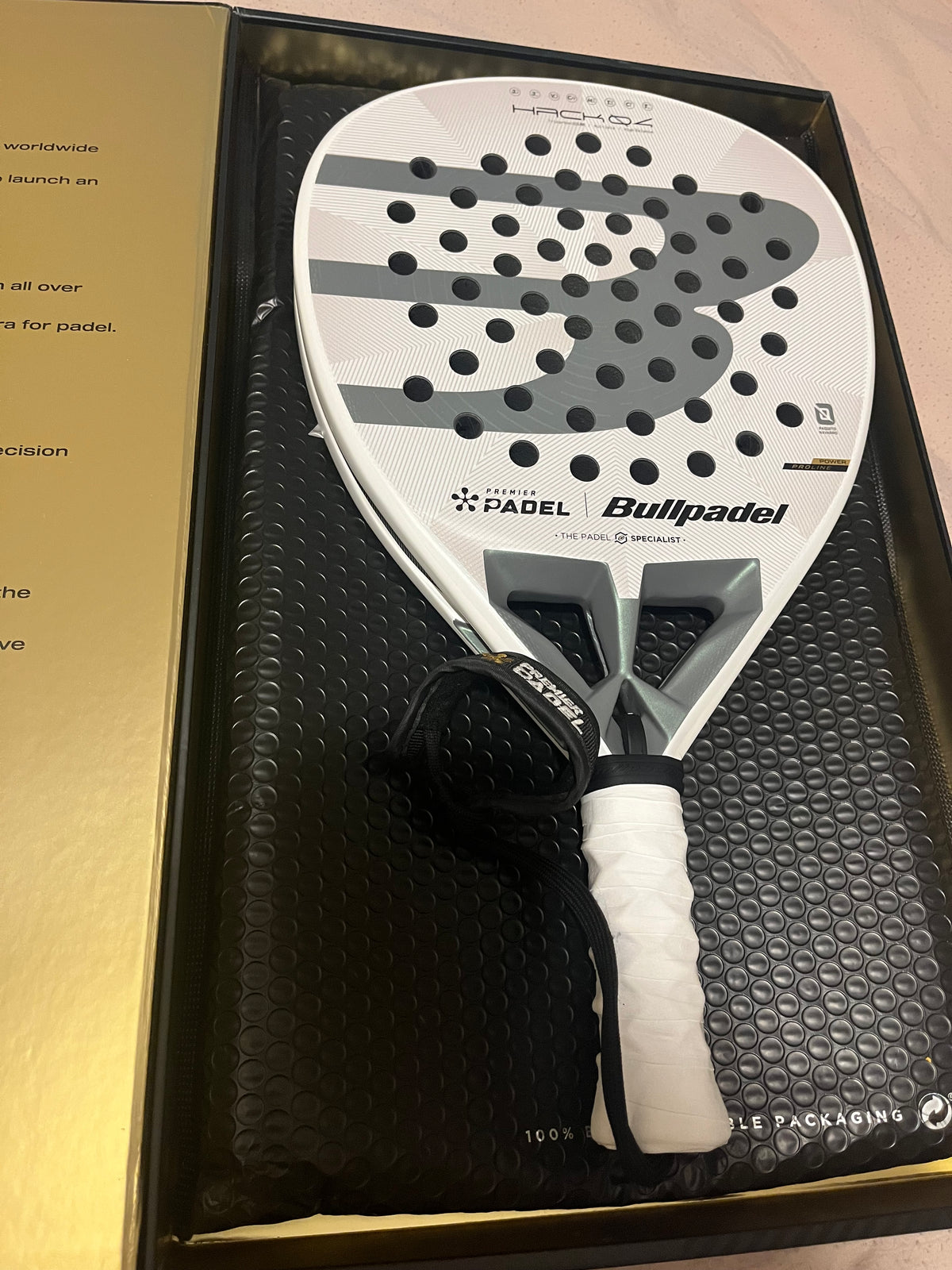 Raquette de padel Bullpadel Hack 04 Premier Padel 2026