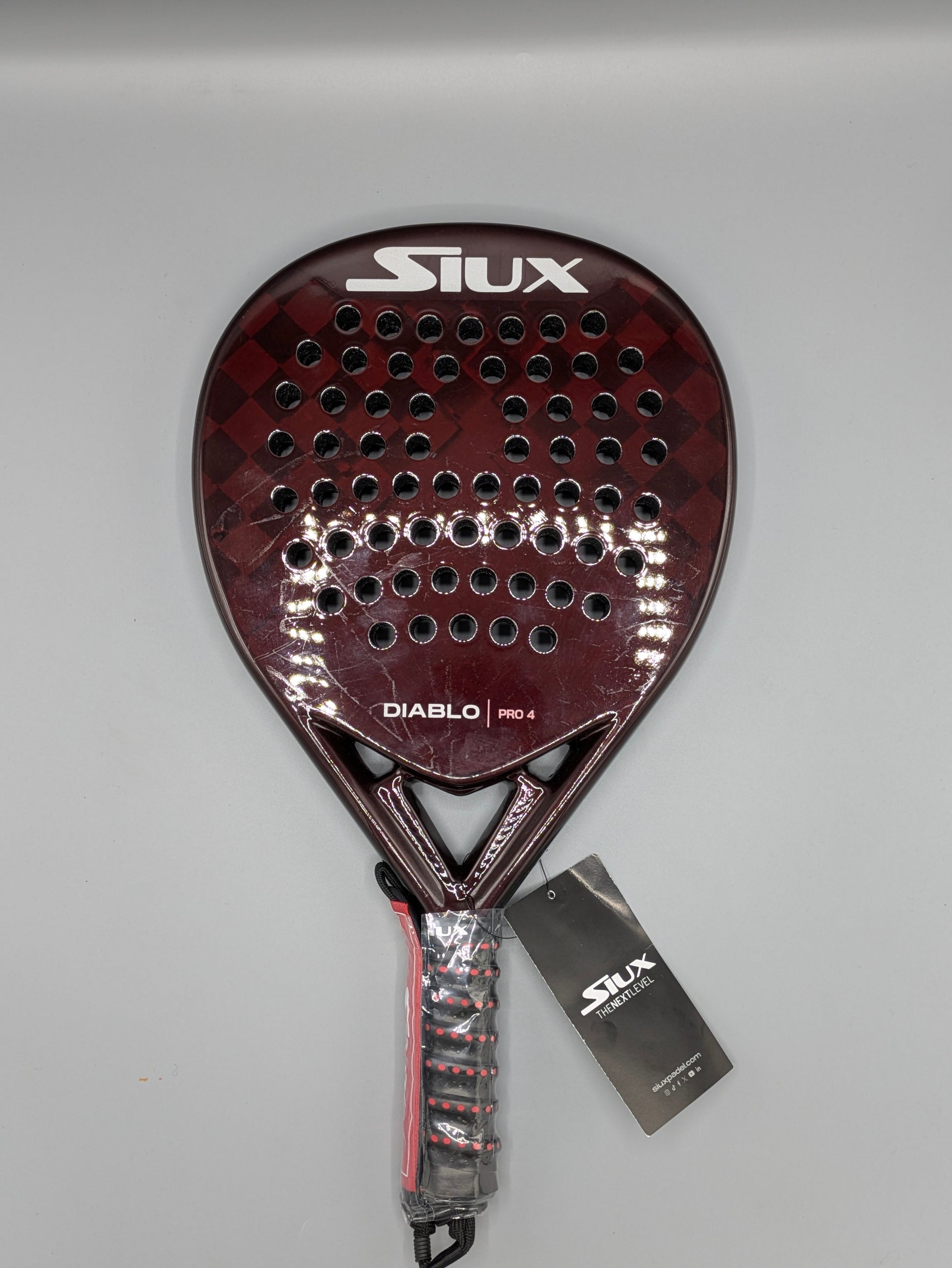 Raquette de padel Siux Diablo Pro 4 Tino Libaak 2025