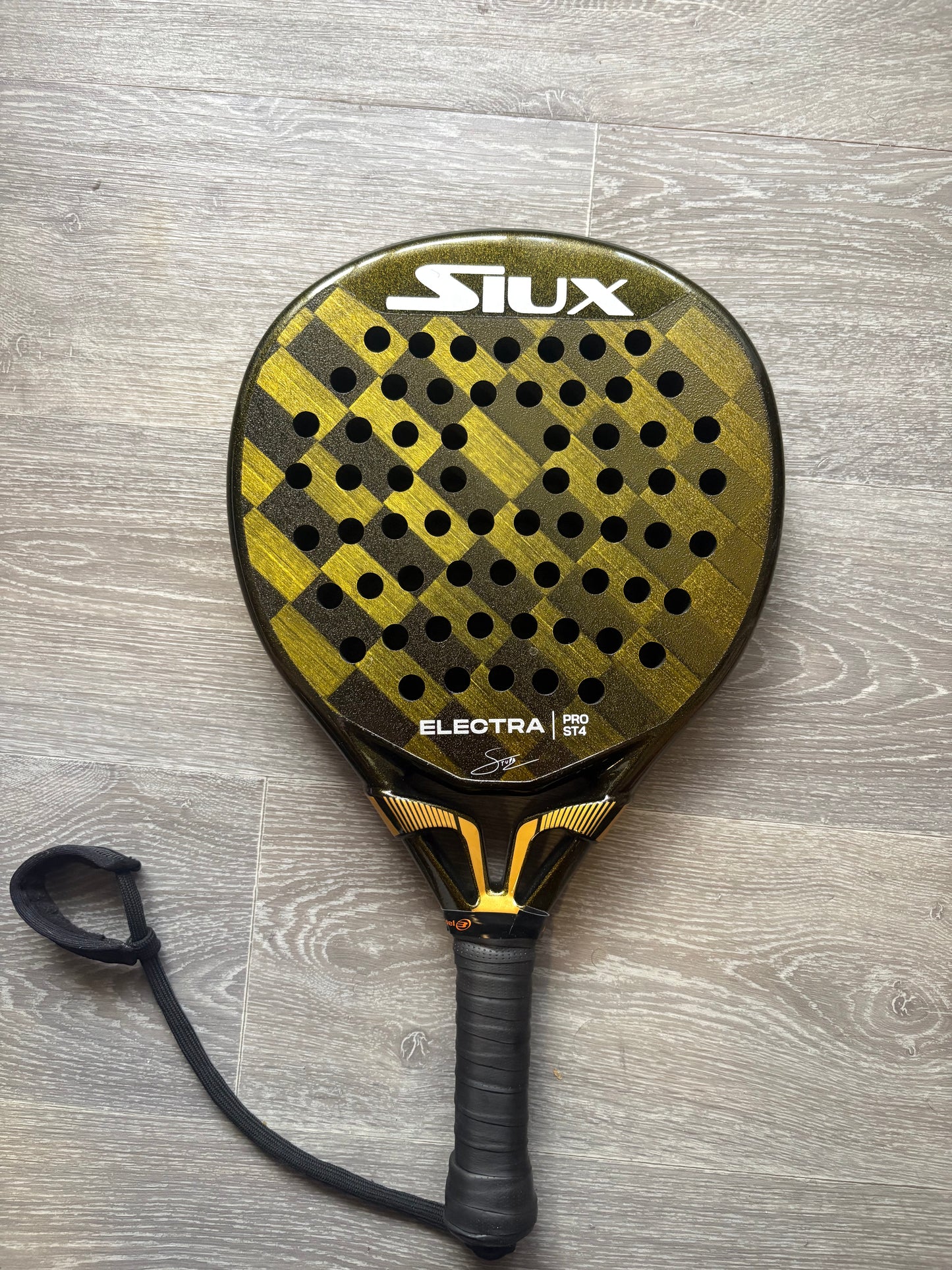 Raquette de padel Siux Electra ST4 Stupa Pro 2025
