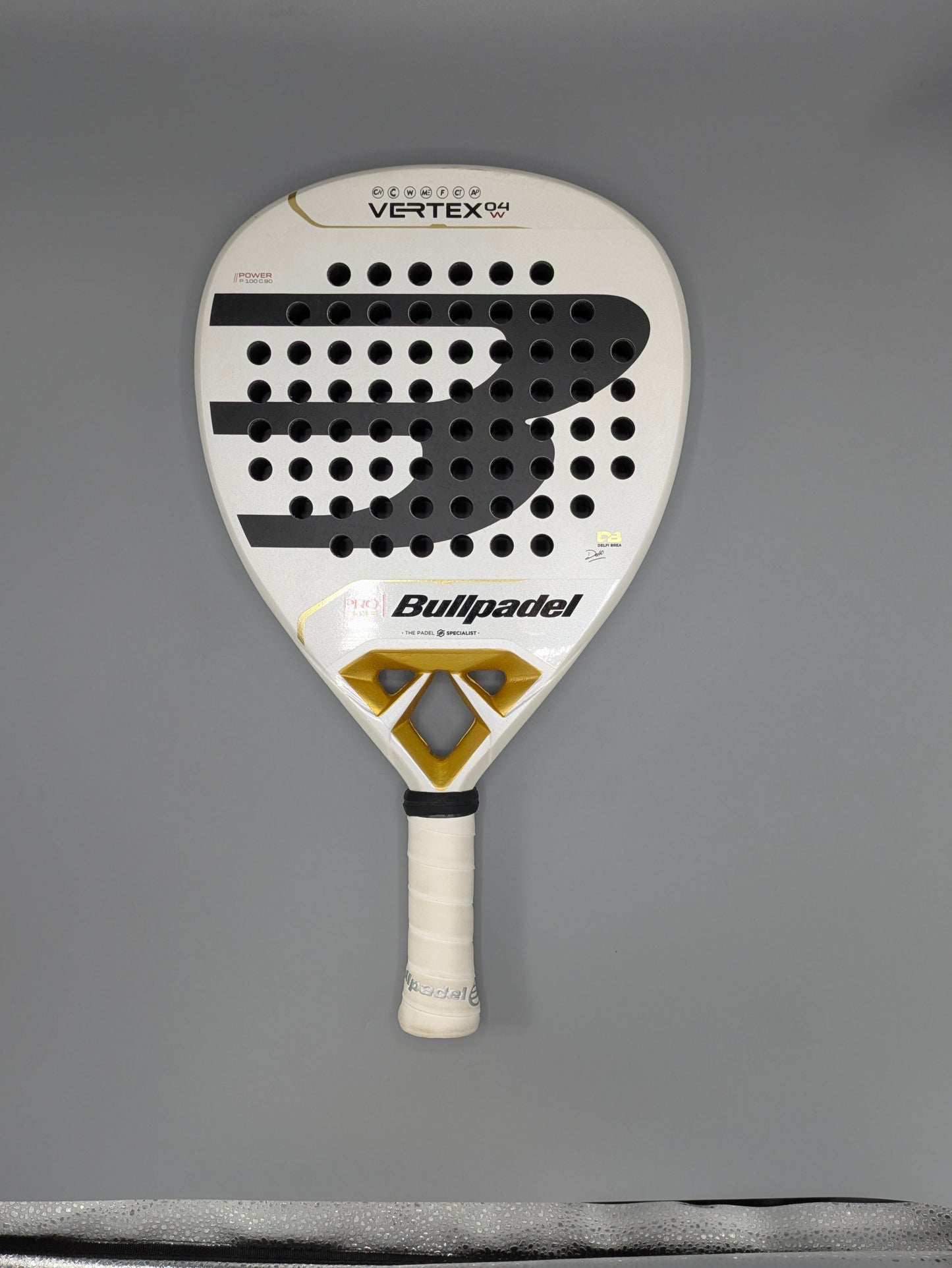 Pack Bullpadel Vertex 04 Femme(raquette uniquement)
