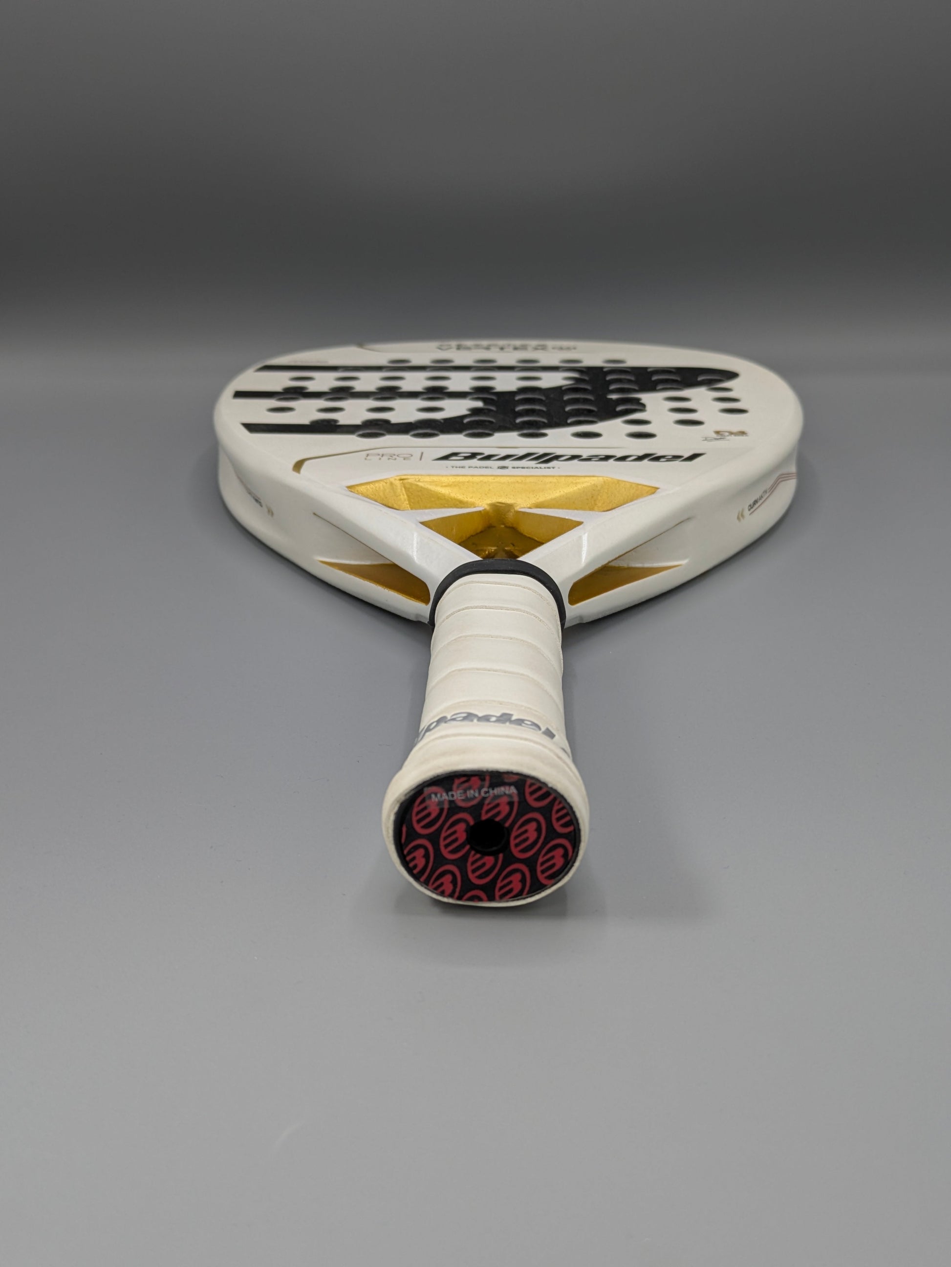 Pack Bullpadel Vertex 04 Femme(raquette uniquement)