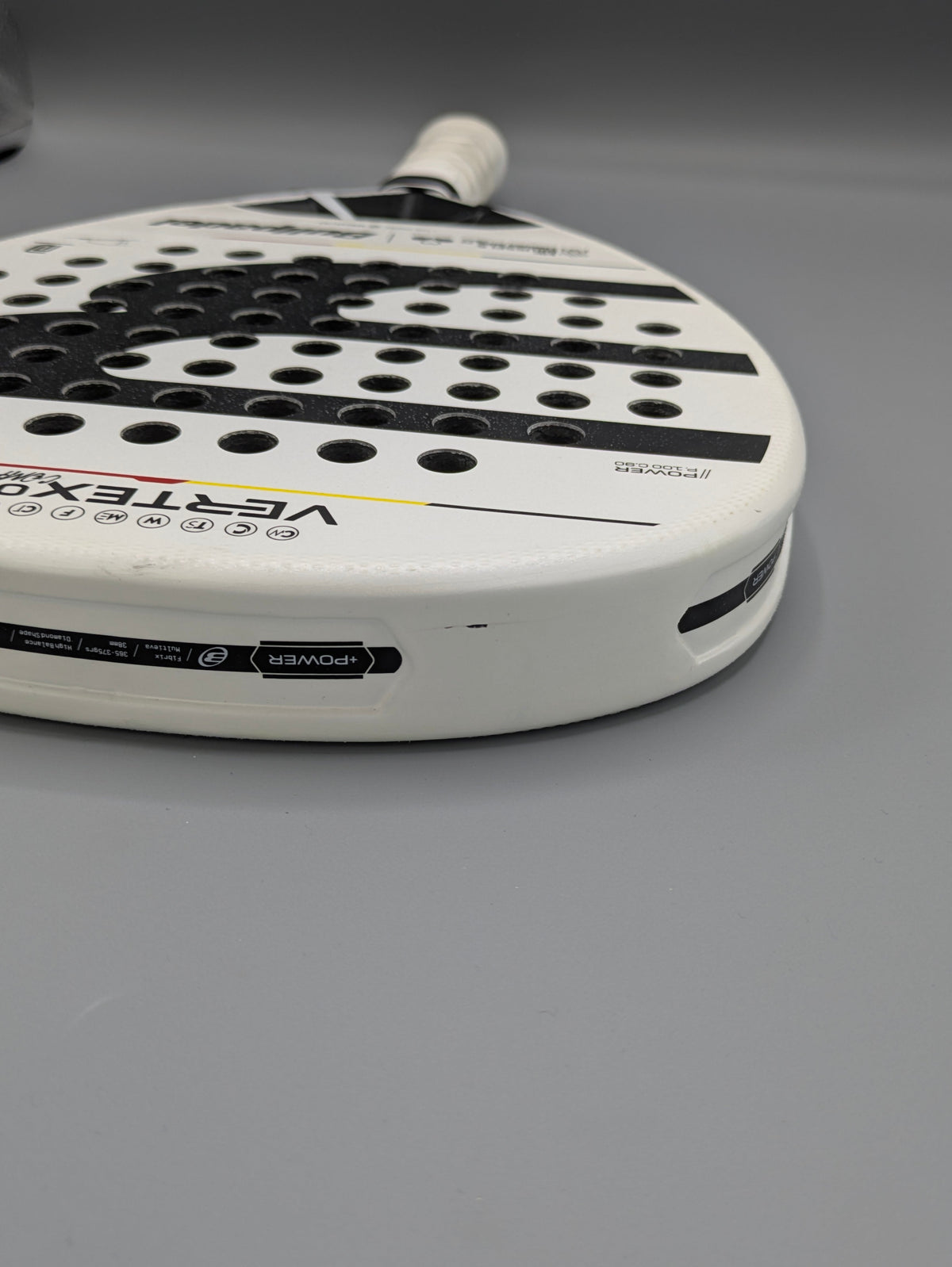 Raquette de padel Bullpadel Vertex 04 Comfort Brussels 2024