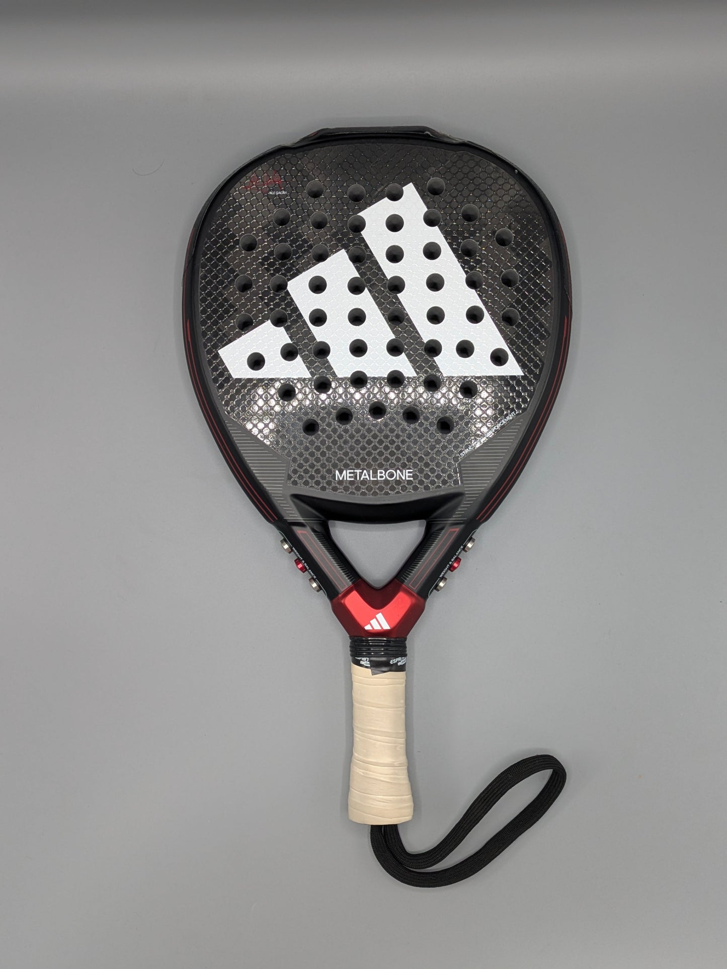Raquette de padel Adidas Metalbone 3.3 2024