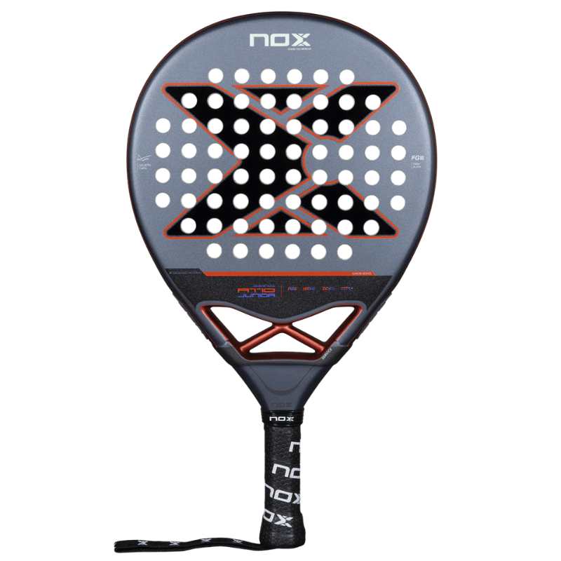 Raquette de padel Nox AT10 Genius Junior by Agustin Tapia 2025