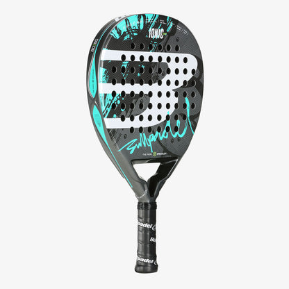 TEST - Raquette de padel Bullpadel Ionic Light 2024