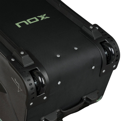 Sac de padel Nox AT10 Competition Trolley