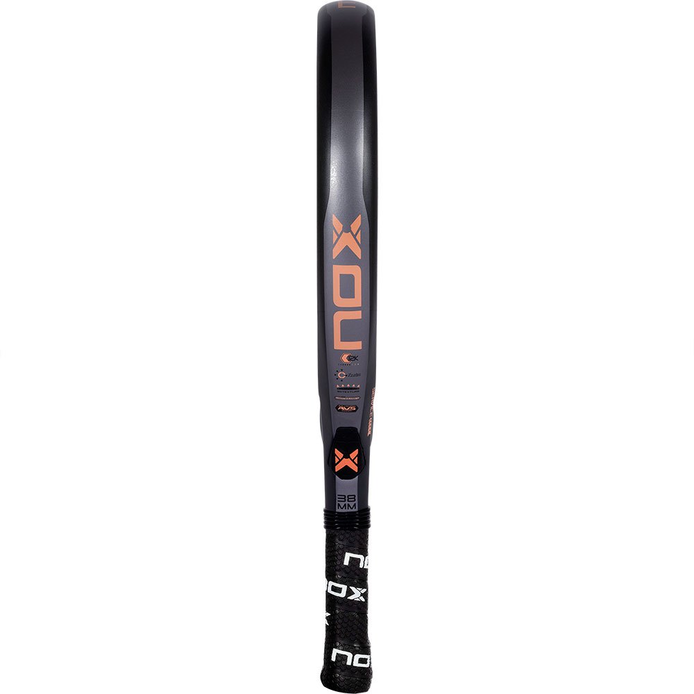 Raquette de padel Nox MJ10 Gemelas Atomikas by Majo S.Alayeto 2023