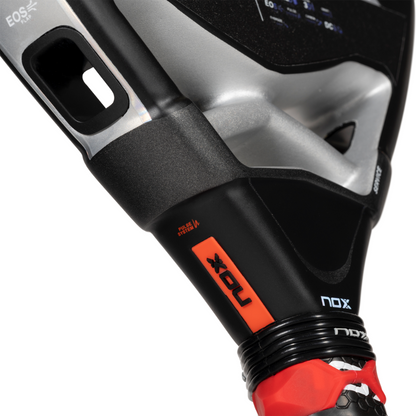 Raquette de padel Nox AT10 Genius Attack 18K 2024
